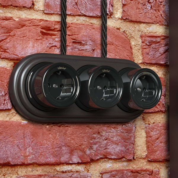 Изображение товара Розетка Werkel Ретро W5671008 (черный)