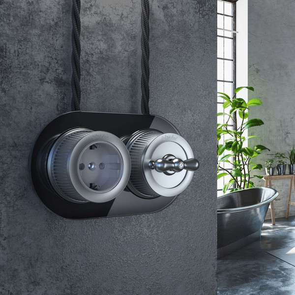 Изображение товара Розетка Werkel Ретро W5771022 (матовый хром)