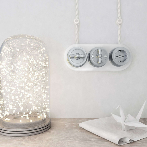 Изображение товара Розетка Werkel Ретро W5771022 (матовый хром)