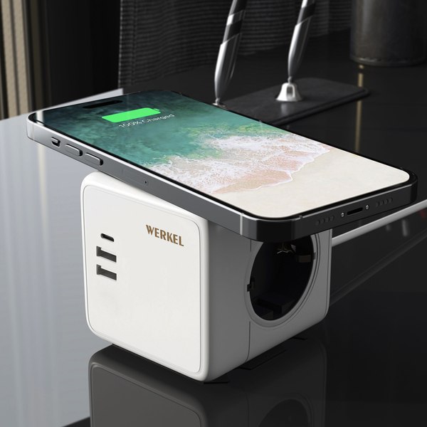 Изображение товара Удлинитель Werkel + беспроводная зарядка W6513501