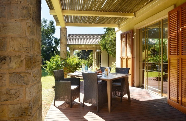 Изображение товара Кресло садовое Keter Iowa DC / 212277 (коричневый)