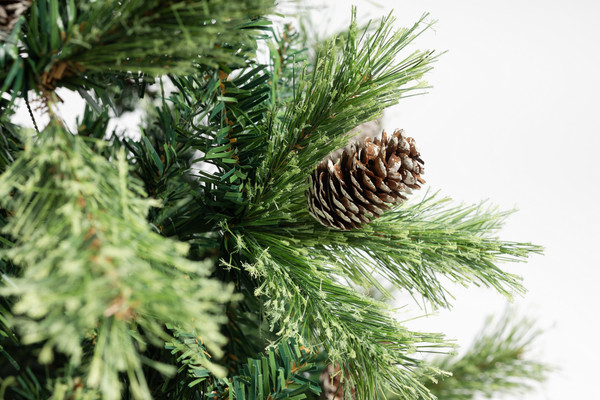 Изображение товара Ель искусственная Winter Fun Light / ML-0066-003 (210см)