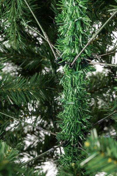 Изображение товара Ель искусственная Winter Fun Drop / SZ810-210 (210см)