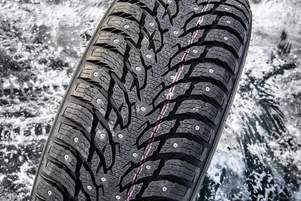Изображение товара Зимняя шина Ikon (Nokian Tyres) Autograph Ice 9 195/65R15 95T (шипы)