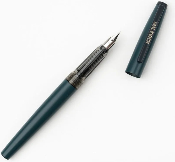 Изображение товара Ручка перьевая Малевичъ С конвертером / 196419 (серый)