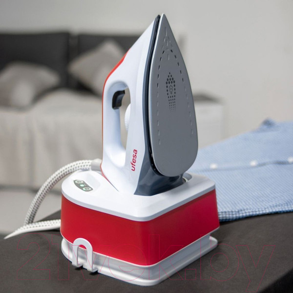 Изображение товара Утюг с парогенератором Ufesa PL2650 Space Healthy (красный)