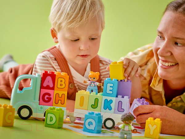 Изображение товара Конструктор Lego Duplo Town Алфавитный грузовик / 10421 