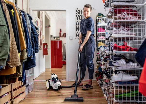 Изображение товара Пылесос Karcher VC 3 Floor (1.198-059.0)
