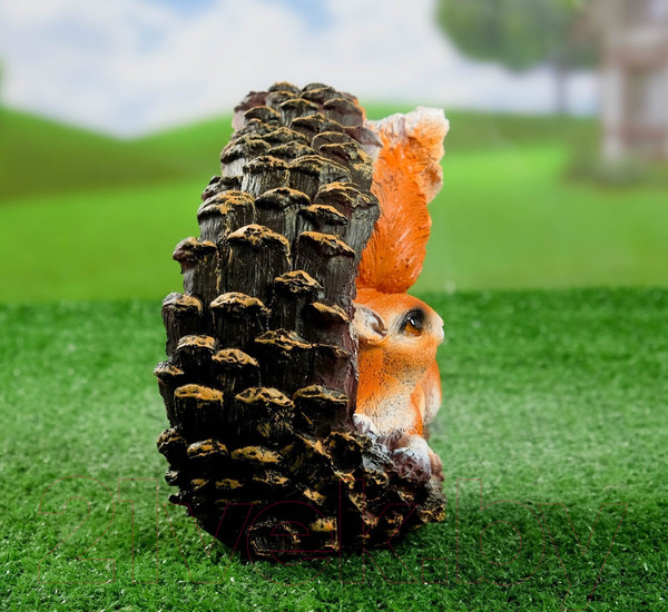 Изображение товара Фигурка для сада Хорошие сувениры Белка в шишке / 1518821