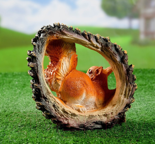 Изображение товара Фигурка для сада Хорошие сувениры Белка в шишке / 1518821