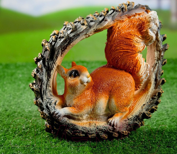 Изображение товара Фигурка для сада Хорошие сувениры Белка в шишке / 1518821