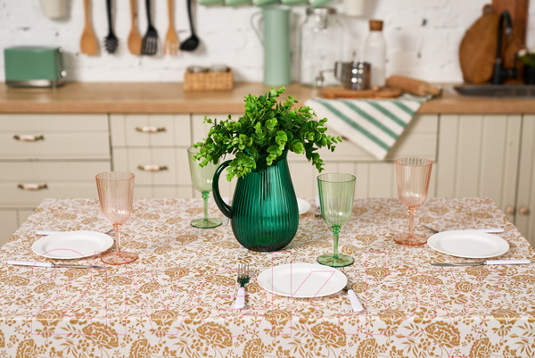 Изображение товара Скатерть Stolima Декор-шанс 5008 Золотое шитье (180x130)