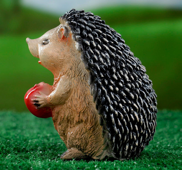 Изображение товара Фигурка для сада Хорошие сувениры Ежик с яблоком / 5046344