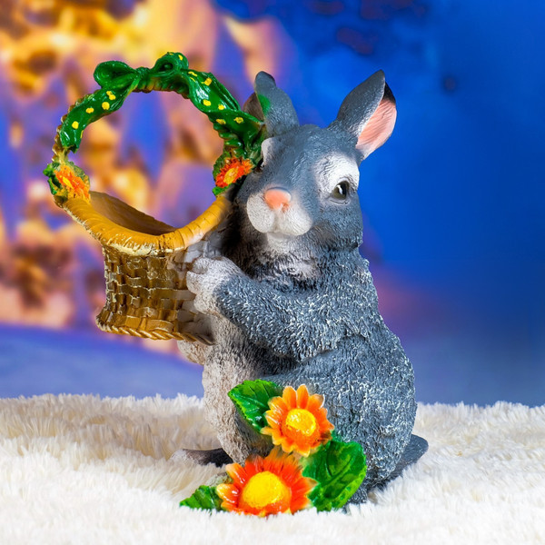 Изображение товара Фигурка для сада Хорошие сувениры Зайка с лукошком / 1128170