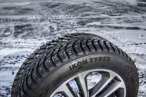 Изображение товара Зимняя шина Ikon (Nokian Tyres) Autograph Ice 9 SUV 275/40R21 107T (шипы)