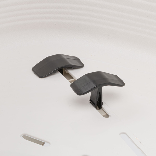 Изображение товара Лежанка для животных Ferplast Throne 6 / 70106011 (с подушкой, белый)