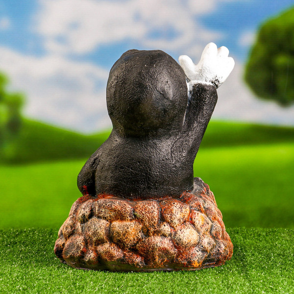 Изображение товара Фигурка для сада Хорошие сувениры Крот в норке / 9487957