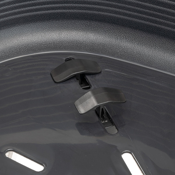 Изображение товара Лежанка для животных Ferplast Throne 4 / 70104017 (с подушкой, черный)