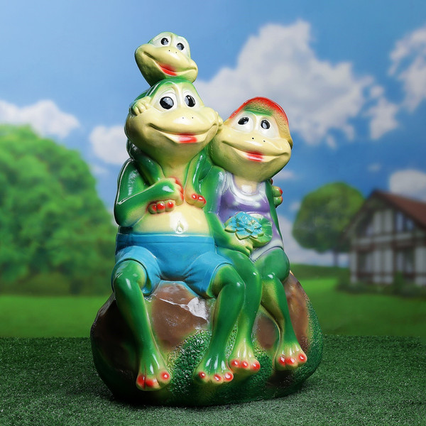 Изображение товара Фигурка для сада Хорошие сувениры Семья лягушек большие / 3808060