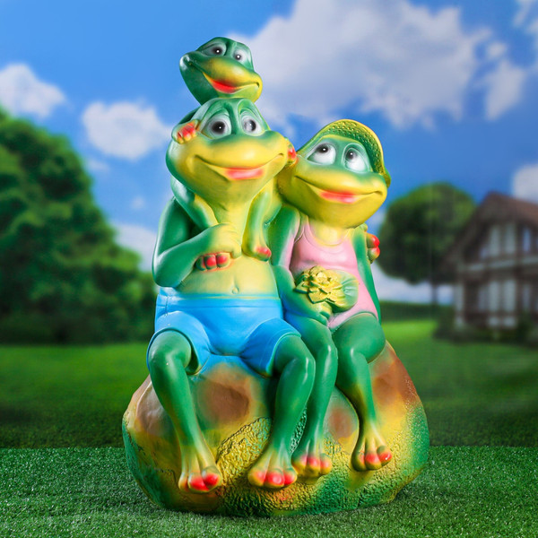 Изображение товара Фигурка для сада Хорошие сувениры Семья лягушек большие / 3808060