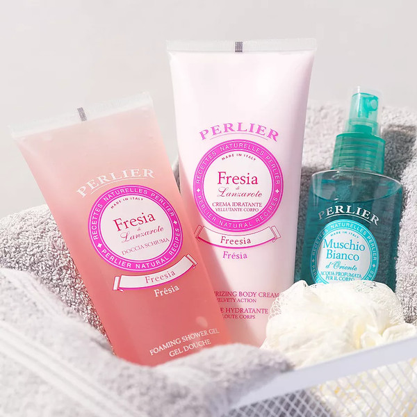 Изображение товара Гель для душа Perlier Фрезия (250мл)