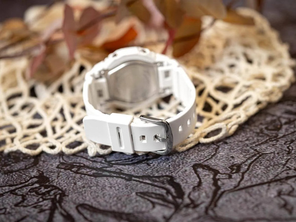 Изображение товара Часы наручные женские Casio GMA-P2100VA-7A