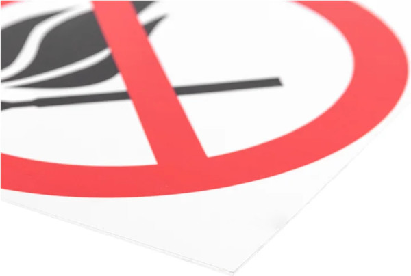 Изображение товара Информационная табличка Rexant Запрещается пользоваться открытым огнем и курить 56-0056-2