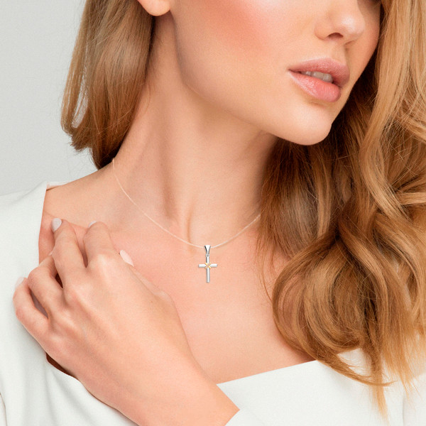 Изображение товара Крестик из серебра ZORKA 04D0008.G14K (с золотой вставкой и бриллиантом)