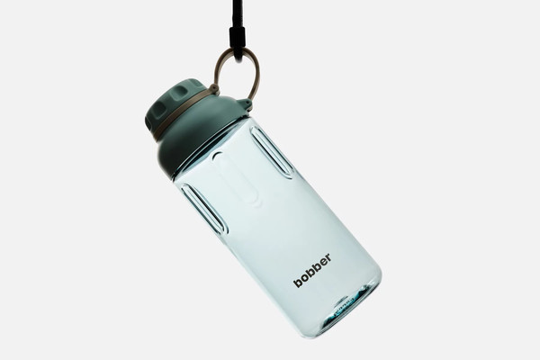 Изображение товара Бутылка для воды Bobber Tritan Bottle-590 Sand (серый)