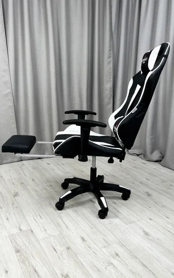 Изображение товара Кресло геймерское Calviano 1585 (черный/белый)