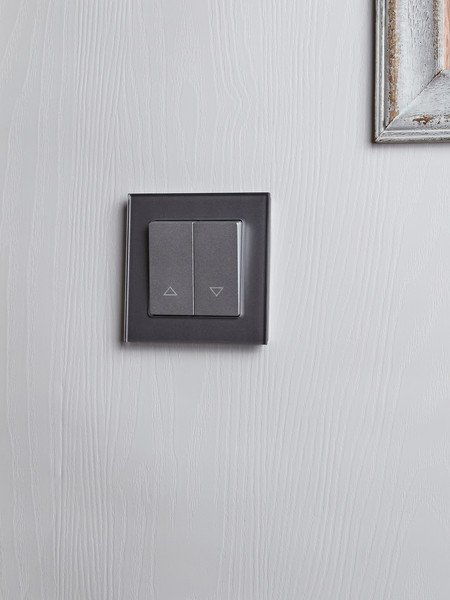 Изображение товара Выключатель IEK Brite BR-V15-0-10-K47 (алюминий)