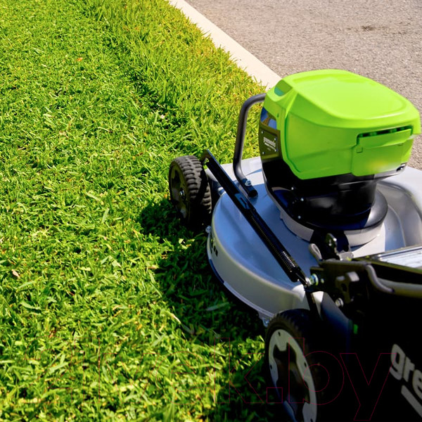 Изображение товара Газонокосилка аккумуляторная Greenworks LM221S с алюм. декой, самоходная, бесщеточная 82V 53см / 2519407 (без АКБ и ЗУ)
