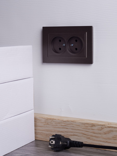 Изображение товара Розетка IEK Brite BR-R20-10-K45-F (темная бронза)
