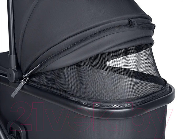 Изображение товара Детская универсальная коляска Farfello Sola Trio Comfort 3в1 / SOLA-3 (черный)
