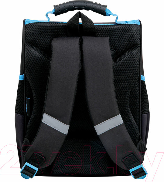 Изображение товара Школьный рюкзак Пифагор Basic. Angry Shark / 272044