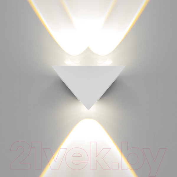 Изображение товара Бра BayerLux Феба / 9837877 (белый)