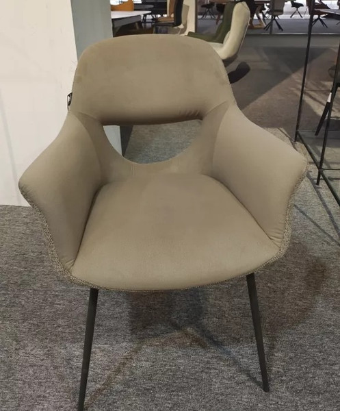 Изображение товара Стул M-City Adel / 635M05599 (темно-бежевый/черный)