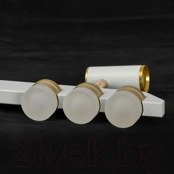 Изображение товара Потолочный светильник Lussole Gilbert LSP-7175