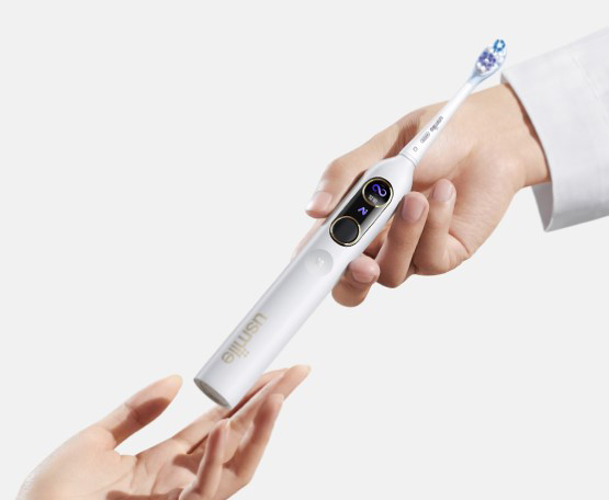 Изображение товара Звуковая зубная щетка Usmile Sonic Y10 Pro