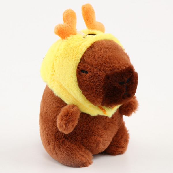 Изображение товара Брелок Sima-Land Капибара в шапочке оленя / 10515991