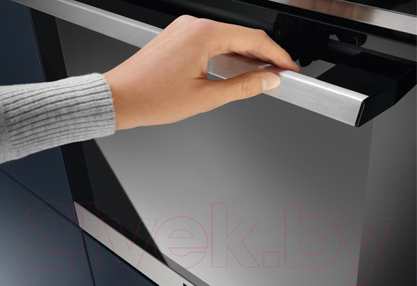 Изображение товара Электрический духовой шкаф Electrolux COF6P76BX