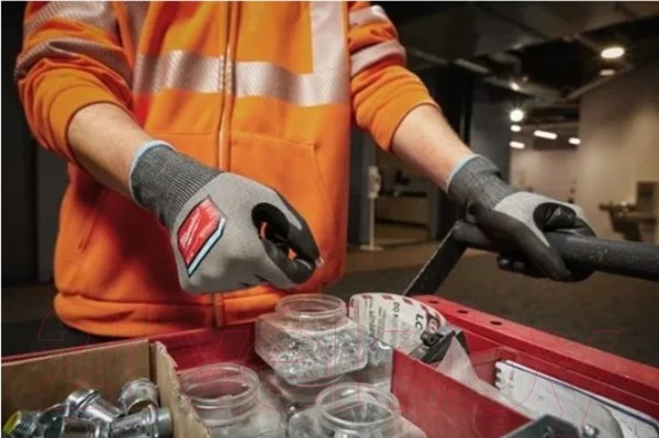 Изображение товара Перчатки защитные Milwaukee 4932480492 (8/M)