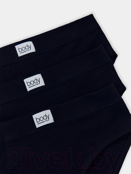 Изображение товара Комплект женских трусов Mark Formelle 412491-3 (р.102, черный/декор)