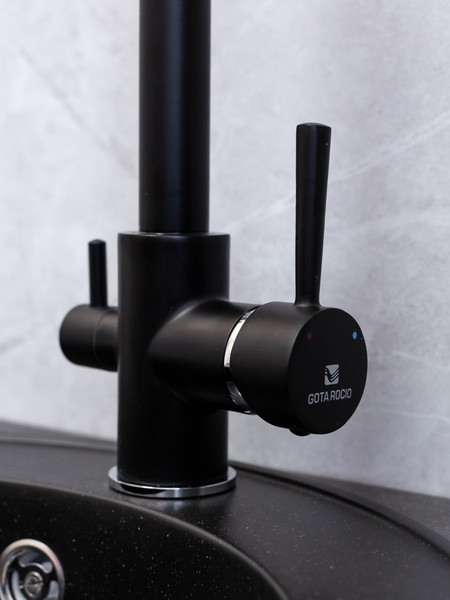 Изображение товара Смеситель Gota Rocio Special 351211-GOTA (черный)