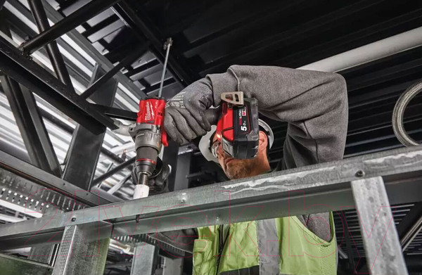 Изображение товара Аккумуляторная дрель-шуруповерт Milwaukee 4933498059