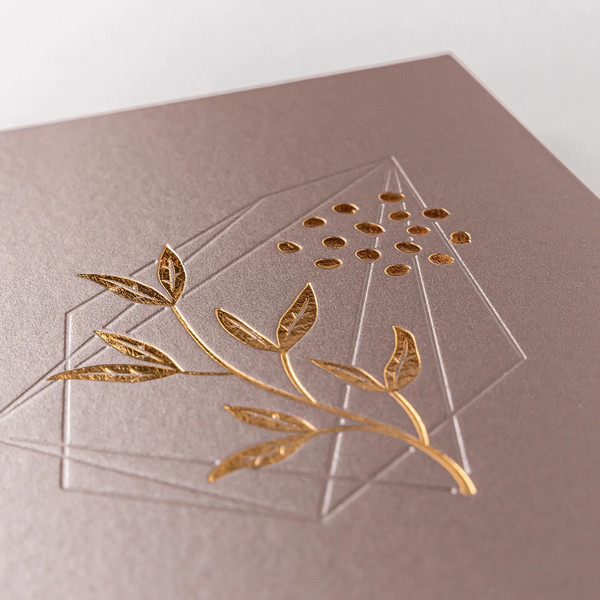 Изображение товара Записная книжка Альпина Дневник заботы о себе / 9785961496604 (пепельно-коричневый)