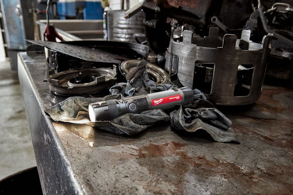 Изображение товара Фонарь Milwaukee USB L4 TMLED-301 / 4933479769