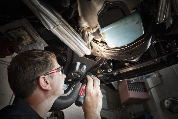 Изображение товара Фонарь Milwaukee USB L4 TMLED-301 / 4933479769