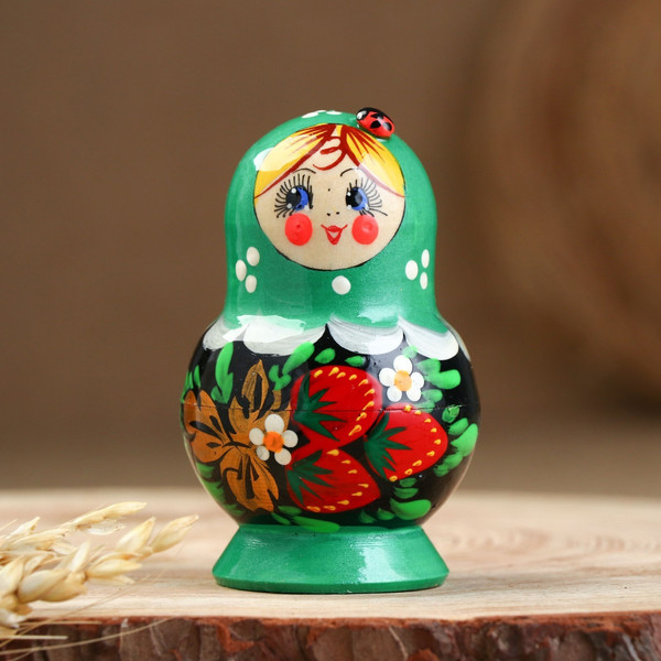 Изображение товара Матрешка сувенирная Sima-Land Божья коровка. Зеленое платье / 3440247