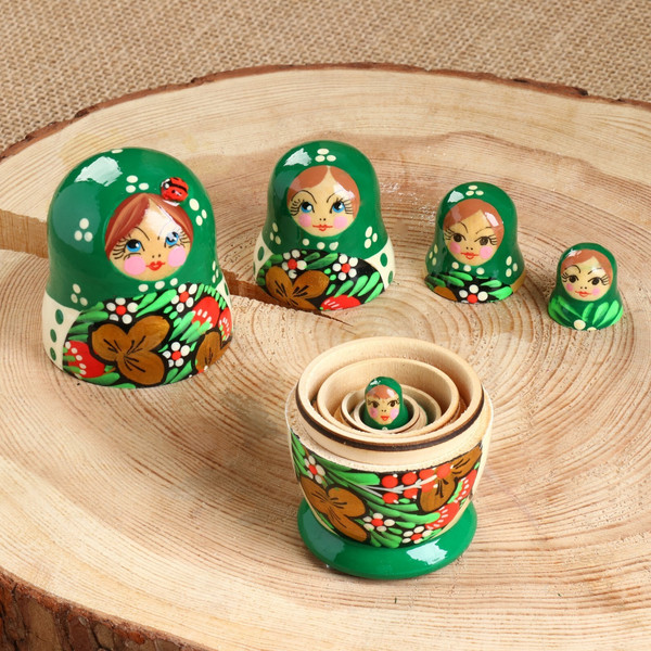 Изображение товара Матрешка сувенирная Sima-Land Божья коровка. Зеленое платье / 3440247